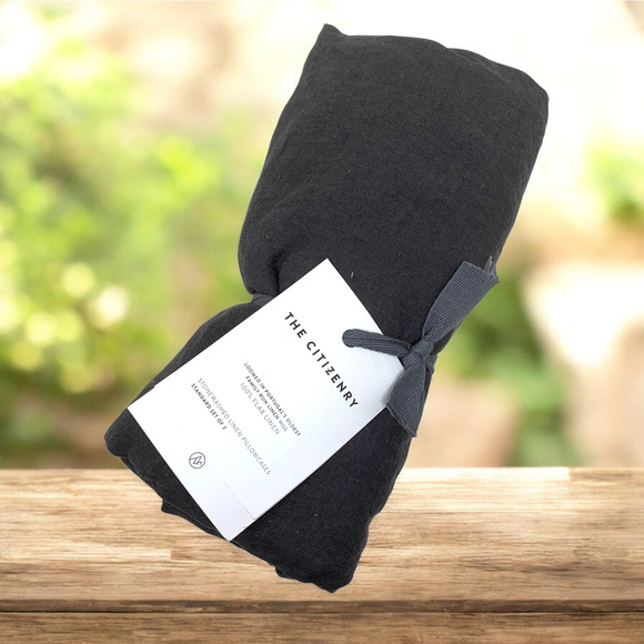 NEW The Citizenry Stonewashed Linen Pillowcases in Charcoal 2 Pieces Minimalist - Picture 3 of 6